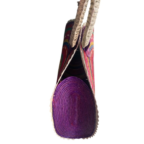 New Colorful Woven Handbag - Picture 4 of 7